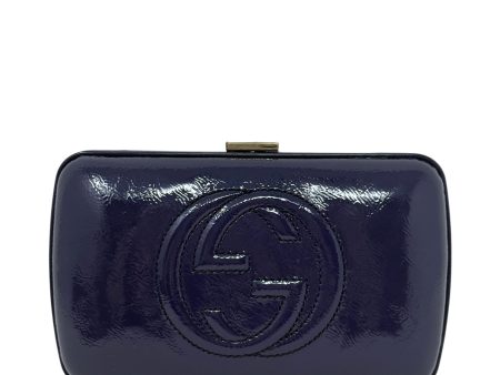 Soho Hard Case Patent Clutch Luxury Designer By Gucci In Navy, Size: Small For Discount