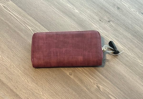 Wallet By Clothes Mentor  Size: Large Online