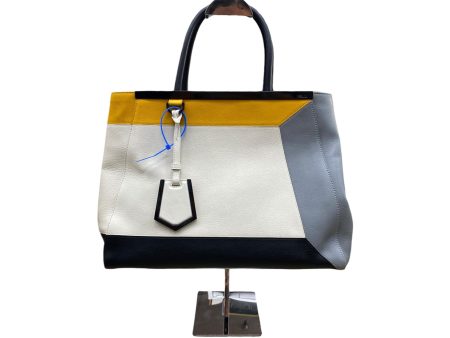 Handbag Luxury Designer By Fendi, Size: Medium Fashion